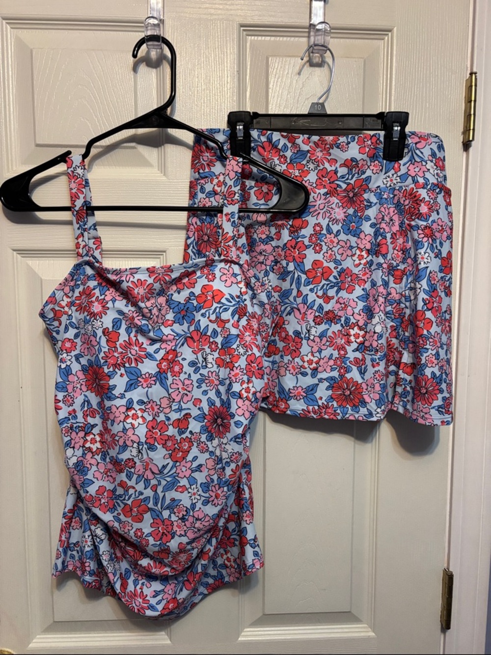 Women’s 2-Piece Tankini w/ Swim Skirt